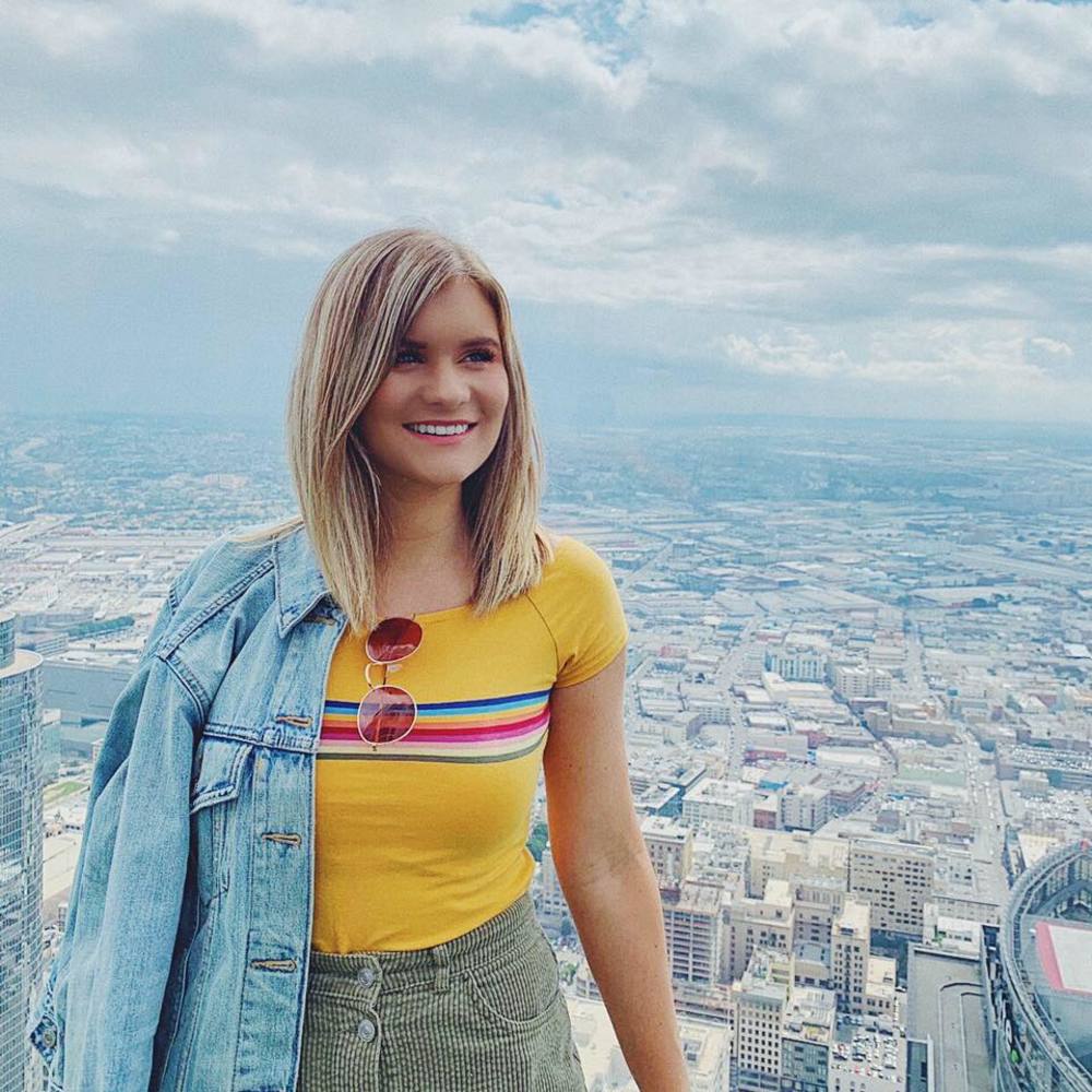 Meet your Posher, Chloe